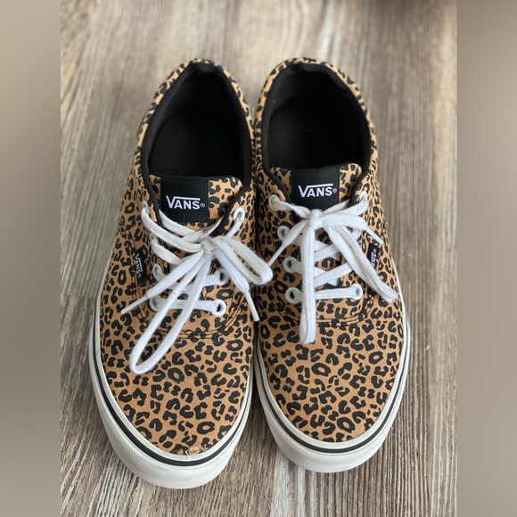 Vans Doheny Cheetah Shoes - Picture 7 of 8